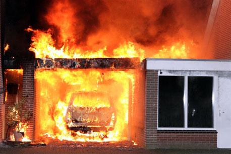 Carport in brand in Vortum-Mullem